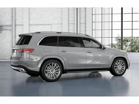 New 2026 Mercedes-Benz GLS 580 4MATIC image 19