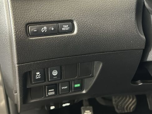 Used 2022 Nissan Rogue Sport S AWD/4WD image 24