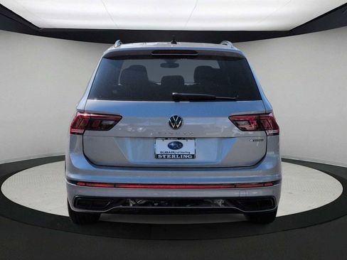 Used 2023 Volkswagen Tiguan SE R-Line image 7