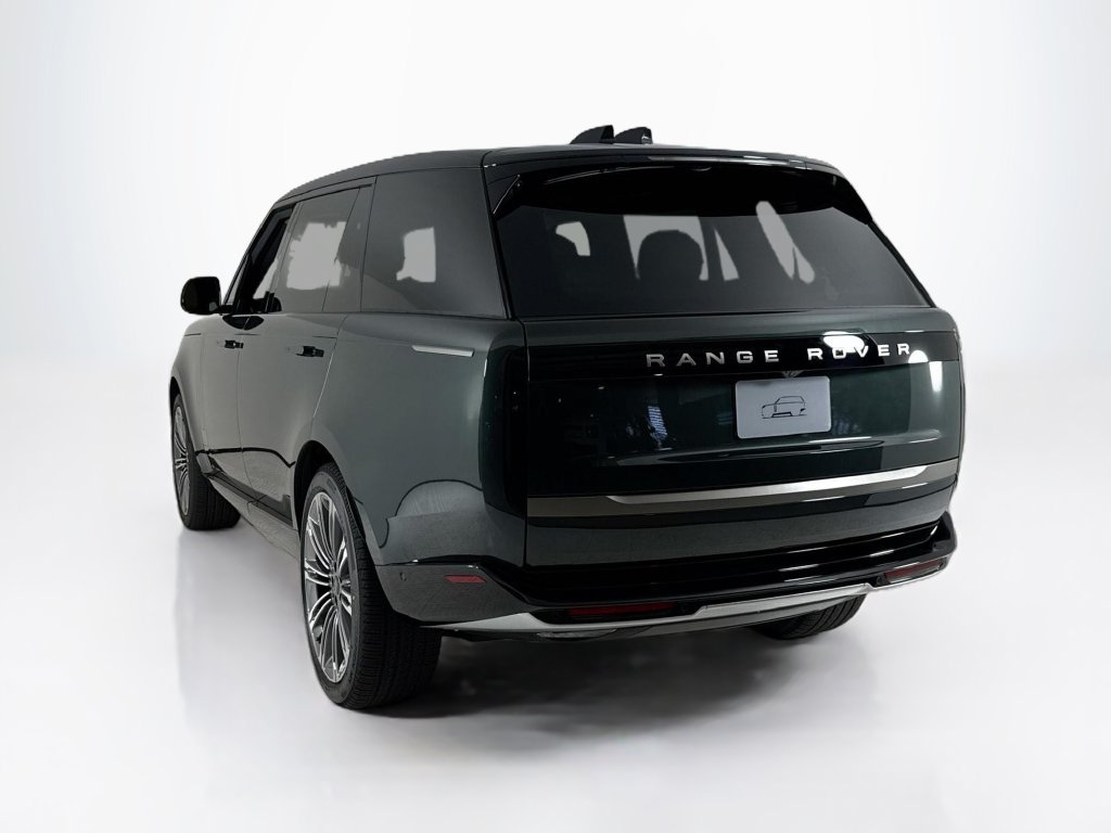 New 2027 Land Rover Range Rover Long Wheelbase SE AWD/4WD image 3