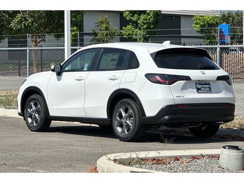 Used 2026 Honda HR-V LX image 7