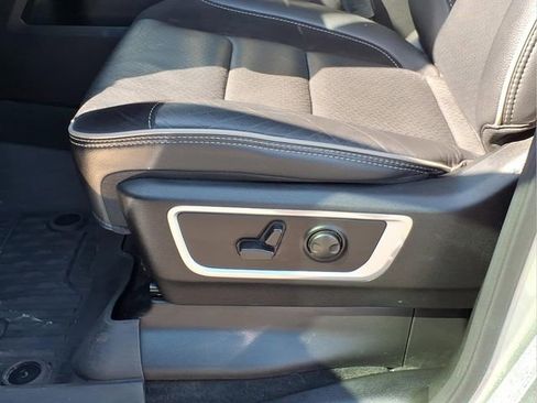 Used 2022 RAM 1500 Laramie image 23