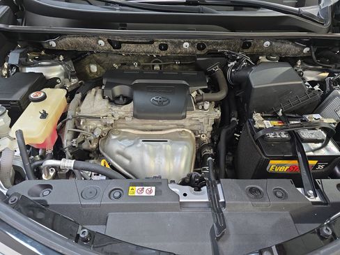Used 2018 Toyota RAV4 XLE FWD image 34