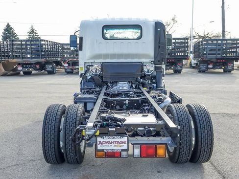 New 2025 Chevrolet Low Cab Forward 4500 XD image 4