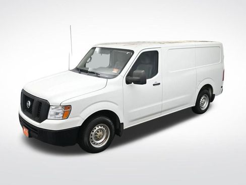 Used 2014 Nissan NV 2500 S image 21