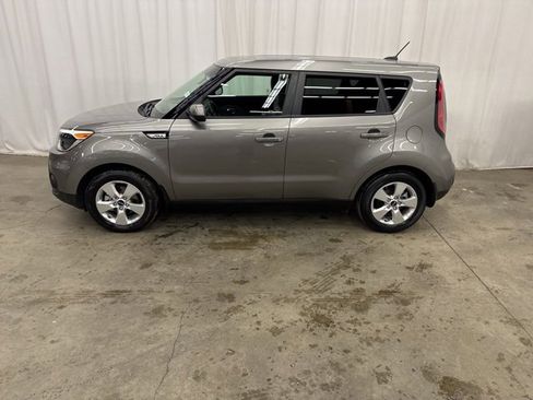 Used 2017 Kia Soul image 24