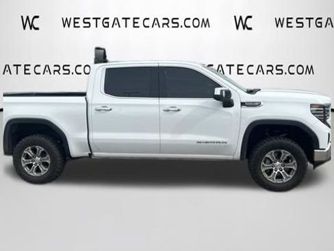 Used 2024 GMC Sierra 1500 SLT image 4
