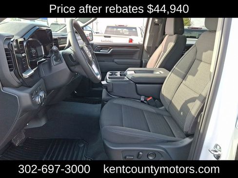 New 2026 GMC Sierra 1500 Elevation image 14