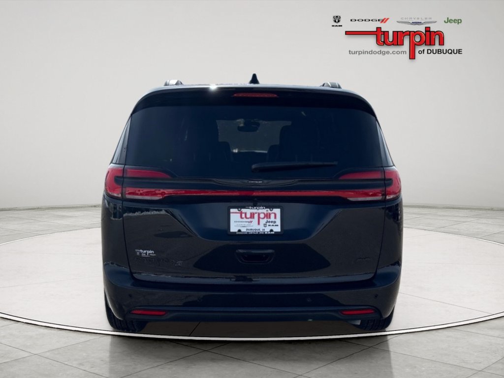 New 2026 Chrysler Pacifica Select w/ S Appearance Package AWD/4WD image 4