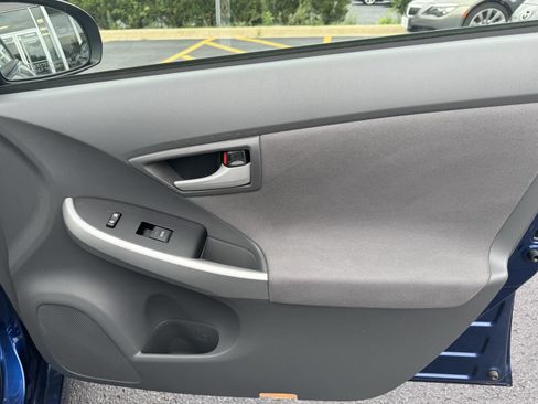 Used 2011 Toyota Prius One image 29