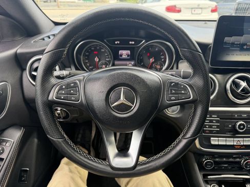 Used 2018 Mercedes-Benz CLA 250 4MATIC image 27