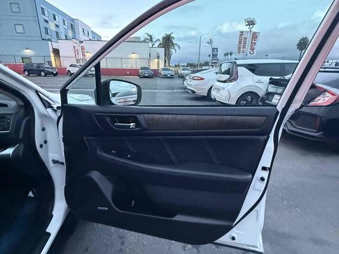 Used 2018 Subaru Outback 2.5i Limited image 49