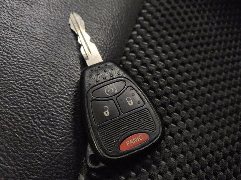 Used 2016 Jeep Compass Latitude AWD/4WD image 32