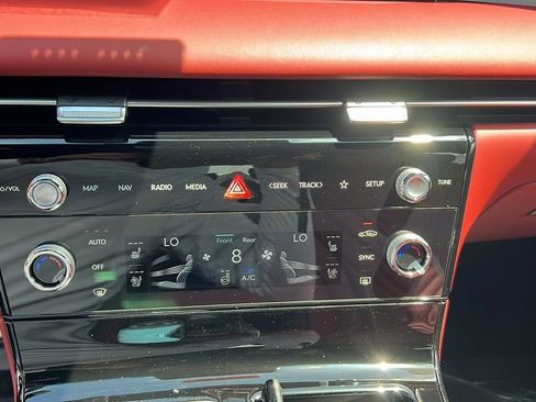 Used 2025 Genesis G80 3.5T Sport image 33