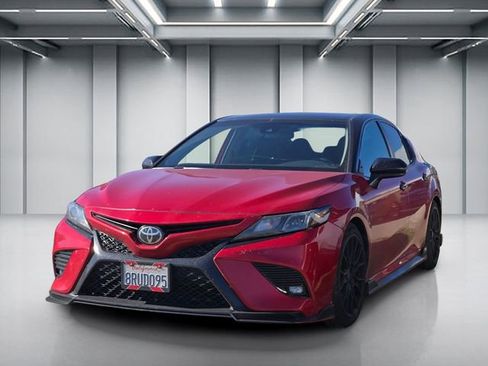 Used 2020 Toyota Camry TRD image 3