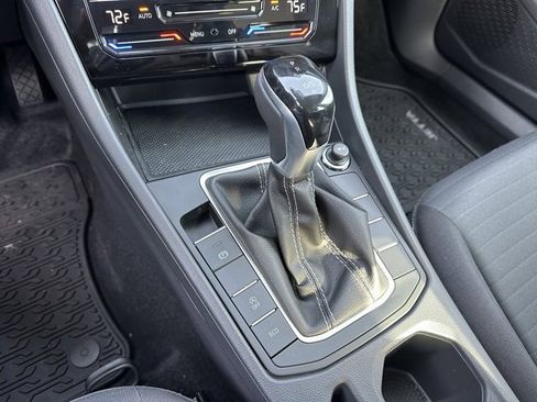 Certified 2025 Volkswagen Jetta S image 23