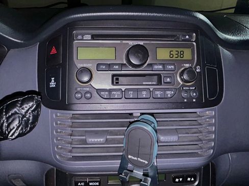 Used 2004 Honda Pilot EX image 11