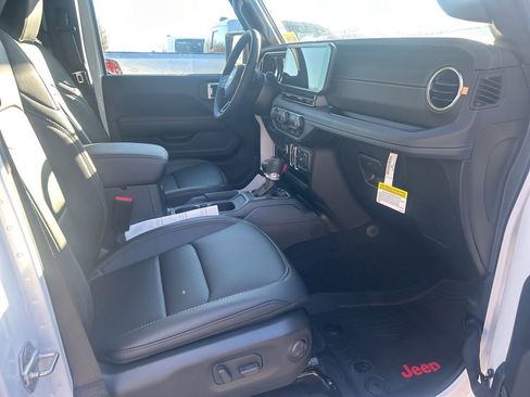 New 2026 Jeep Gladiator Sport image 24