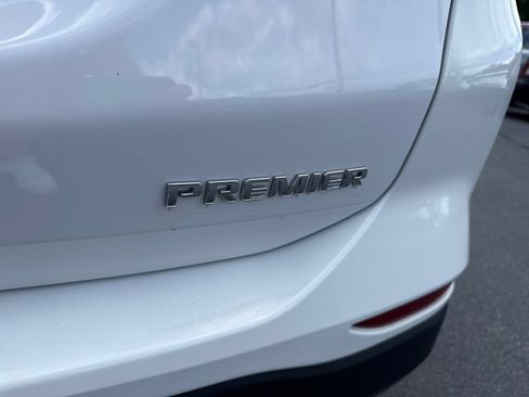 Used 2023 Chevrolet Equinox Premier FWD image 36