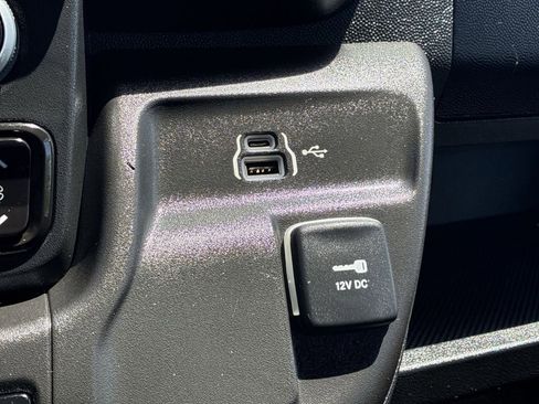 Used 2024 RAM ProMaster 3500 FWD image 13