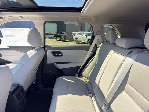 New 2026 Nissan Rogue SV AWD/4WD image 33
