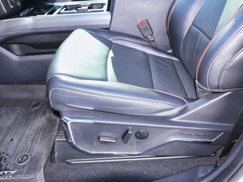 Used 2024 Ford F250 Lariat w/ Sport Appearance Package image 16