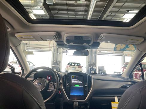 Used 2024 Subaru Crosstrek 2.0i Premium image 17