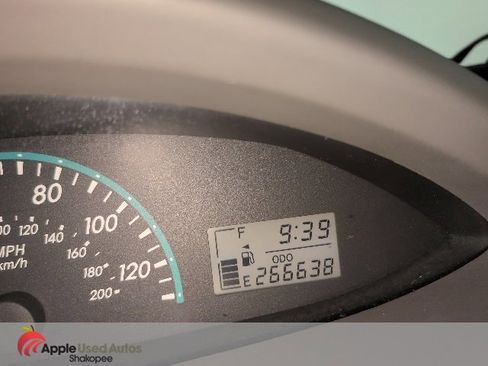 Used 2009 Toyota Yaris Sedan image 14