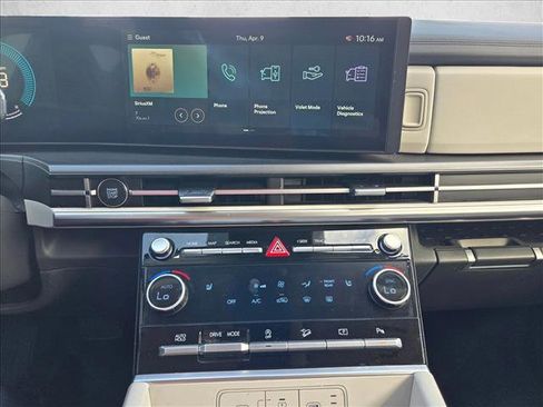 Used 2025 Hyundai Santa Fe SEL image 14