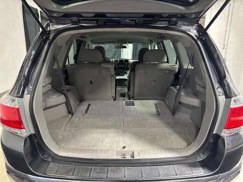 Used 2013 Toyota Highlander Limited image 12