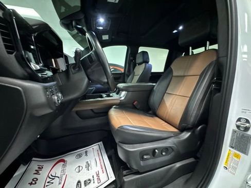 Used 2024 Chevrolet Silverado 2500 High Country w/ High Country Premium Package image 15