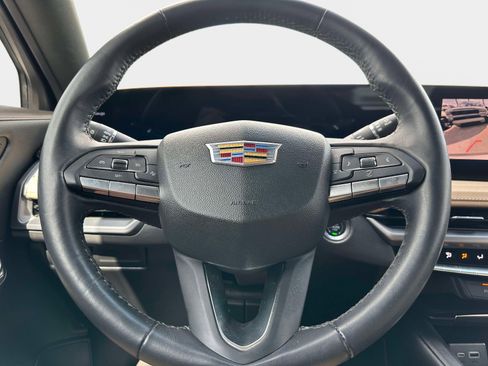 Used 2024 Cadillac XT4 Luxury image 28