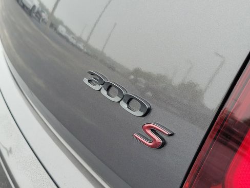 Used 2023 Chrysler 300 S w/ Comfort Group image 8