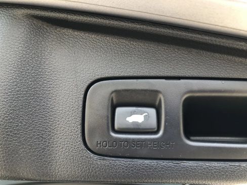 Used 2019 Honda CR-V EX-L image 6