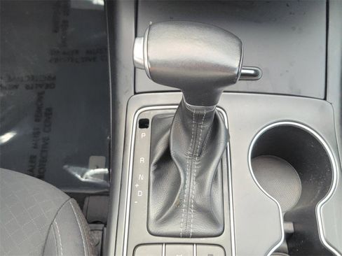 Used 2019 Kia Sorento LX w/ LX Convenience Package image 24