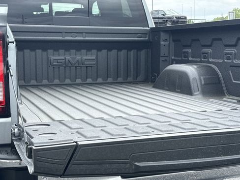 New 2026 GMC Sierra 1500 SLT w/ SLT Premium Plus Package image 11