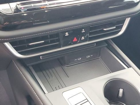 New 2026 Volkswagen Atlas SE image 25