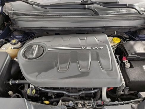 Used 2016 Jeep Cherokee Limited image 25