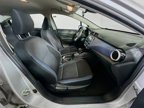 Used 2023 Nissan Versa SV image 28