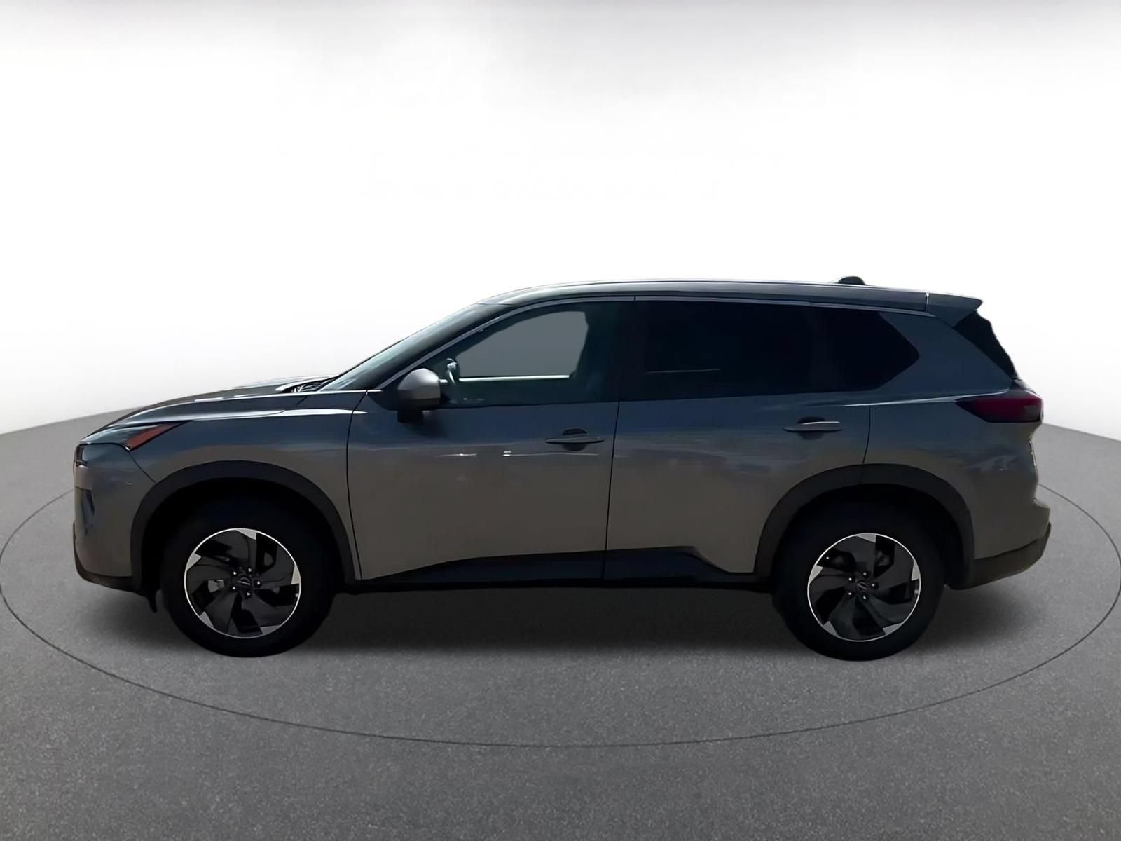 Used 2025 Nissan Rogue SV FWD image 8