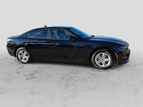 Used 2023 Dodge Charger SXT image 9