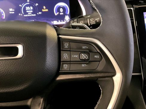 Used 2023 Jeep Grand Cherokee Limited RWD image 22