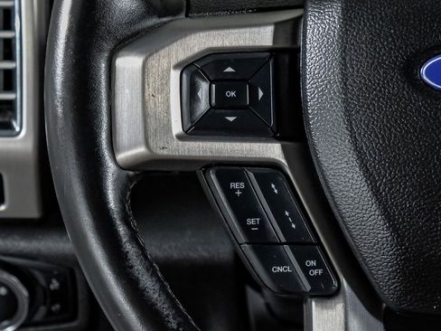 Used 2018 Ford F150 Platinum w/ Equipment Group 701A Luxury image 17