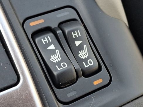 Used 2021 Subaru Forester Premium image 22