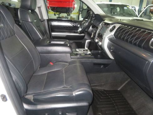 Used 2017 Toyota Tundra Platinum AWD/4WD image 35