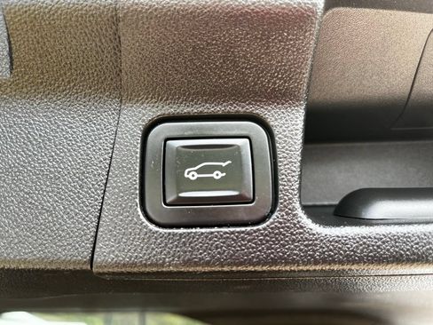 Used 2019 GMC Acadia SLT AWD/4WD image 30