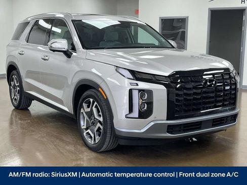 Used 2025 Hyundai Palisade SEL FWD image 3