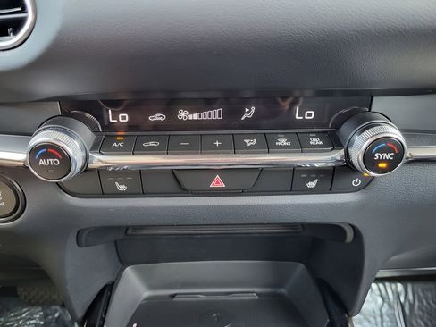 Used 2025 MAZDA CX-30 AWD 2.5 S w/ Premium Package image 18