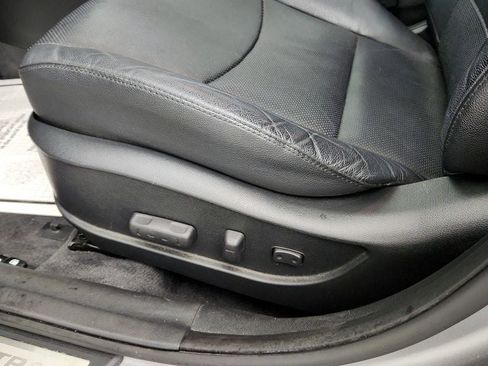 Used 2015 Hyundai Elantra Limited w/ Option Group 05 image 12