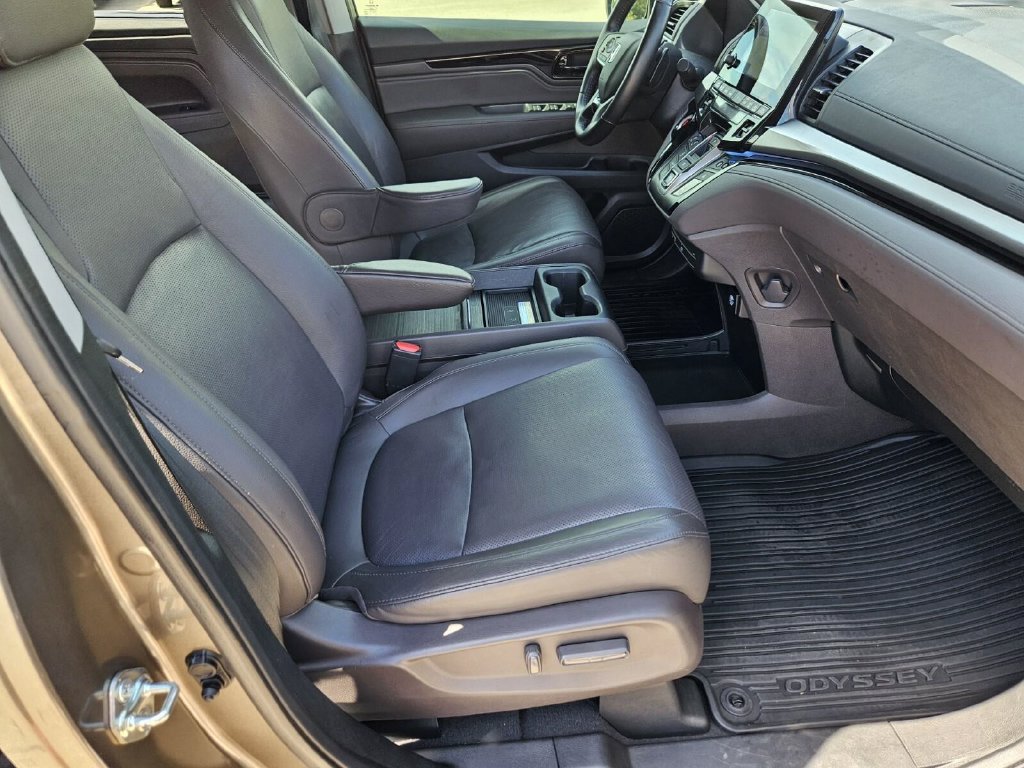 Used 2018 Honda Odyssey Elite image 13